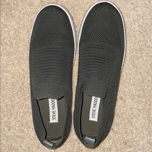 Steve Madden slip on shoes